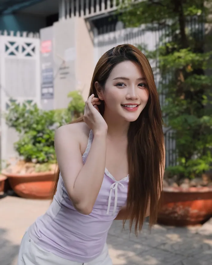 hot girl an vy làm say lòng fan với vẻ đẹp tự nhiên