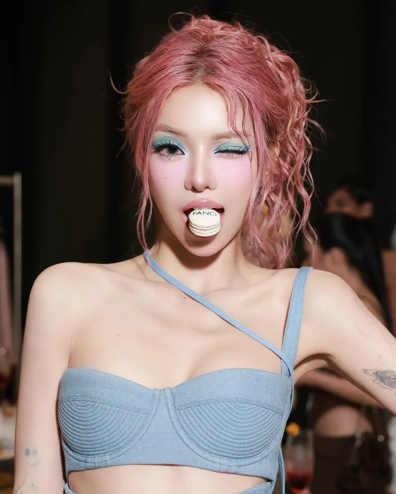 Ảnh Ciin Bùi Thảo Ly đẹp tự nhiên.