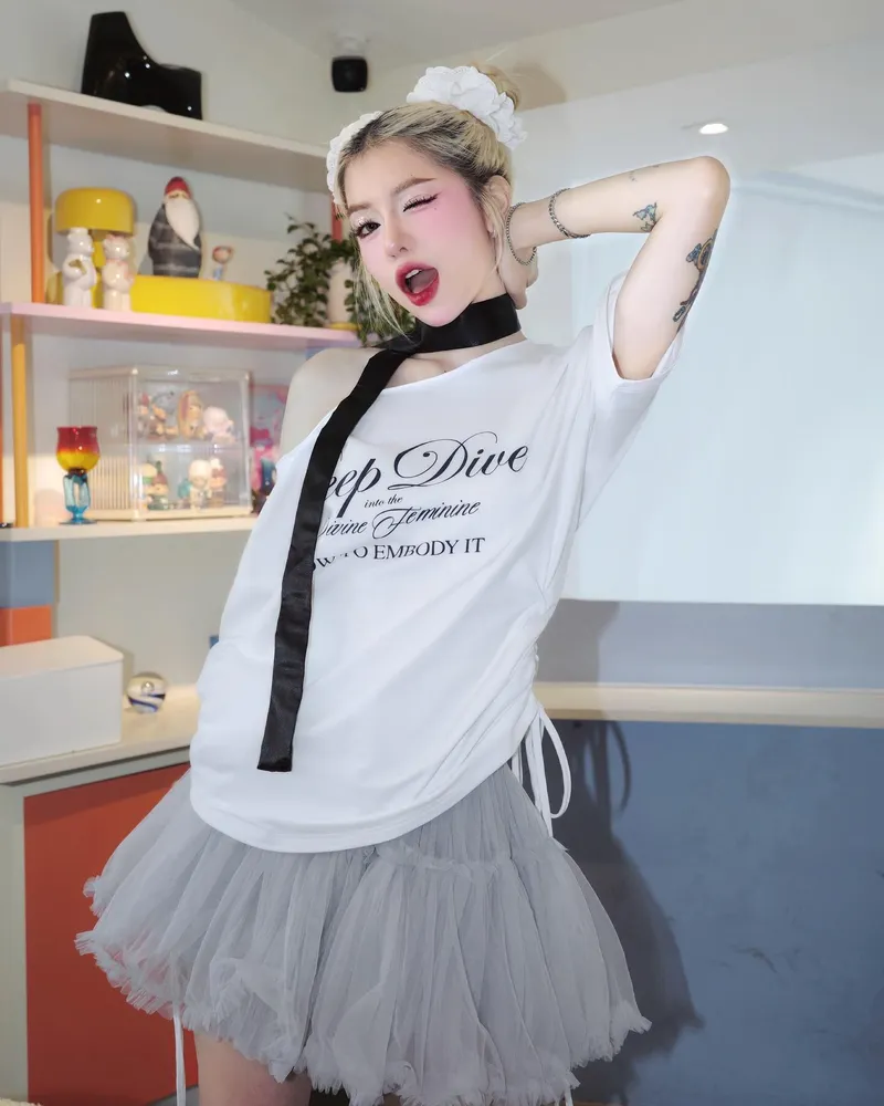 Bùi Thảo Ly Instagram phong cách.