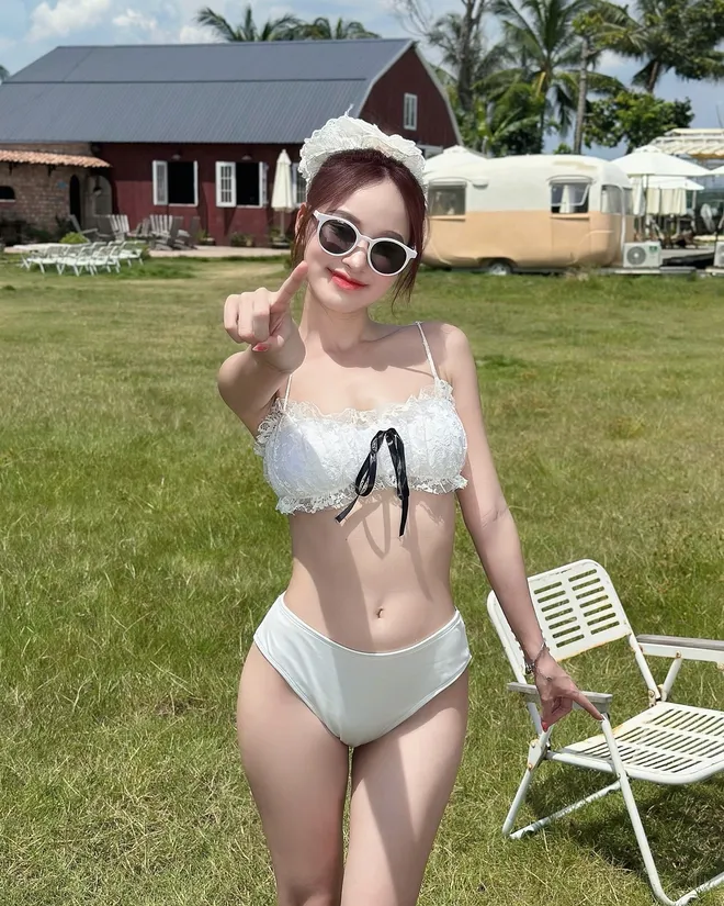 Ảnh gái xinh ngầu bikini