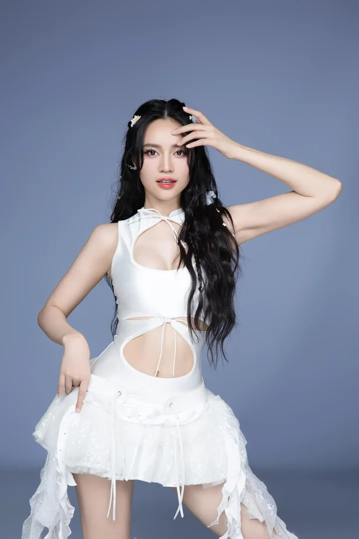 Nhan sắc xinh đẹp cùng body sexy quyến rũ phái mạnh