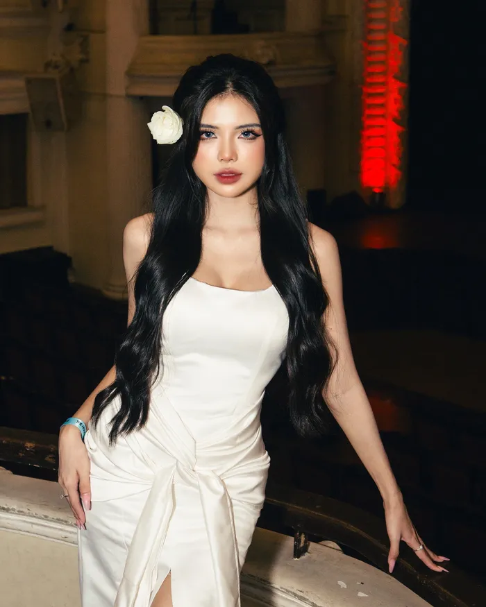 mc mai dora cực kỳ quyến rũ và đậm chất riêng biệt