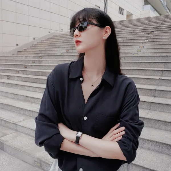 Hải Tú xinh đẹp và quyến rũ ngoài đời thường