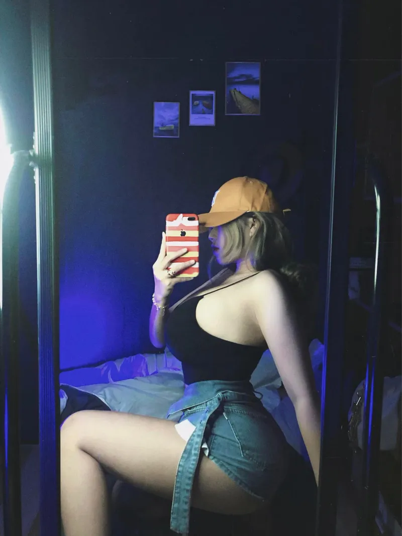 Pi Tiên ngực đầy đặn