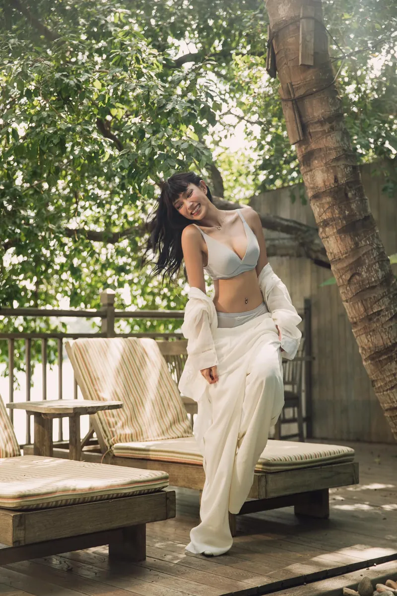 Châu Bùi nude vòng 1 to tròn