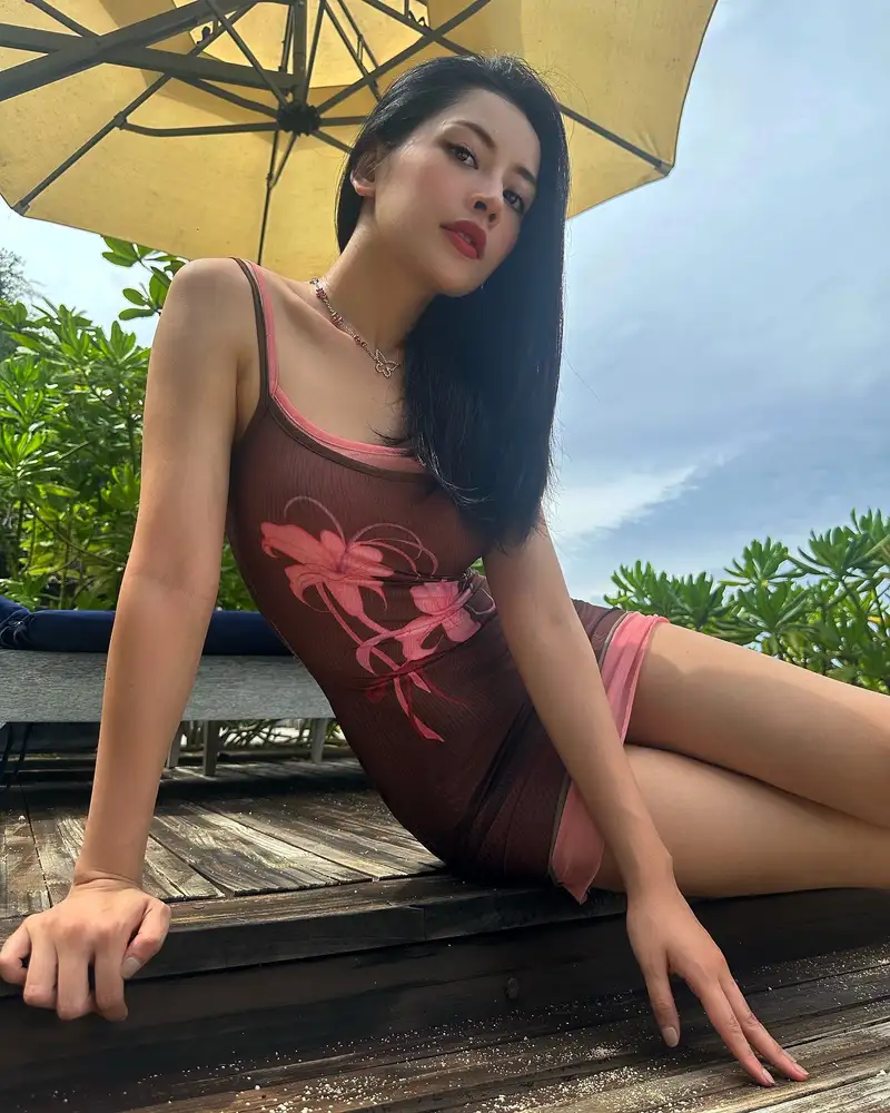 Chipu xinh đẹp và quyến rũ trước ống kính