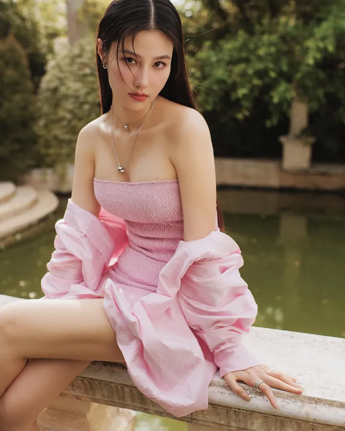 diễm my 9x sexy cực xinh đẹp trong bộ váy hồng