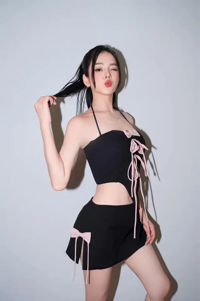 Biểu cảm cute đáng yêu của DJ Mie