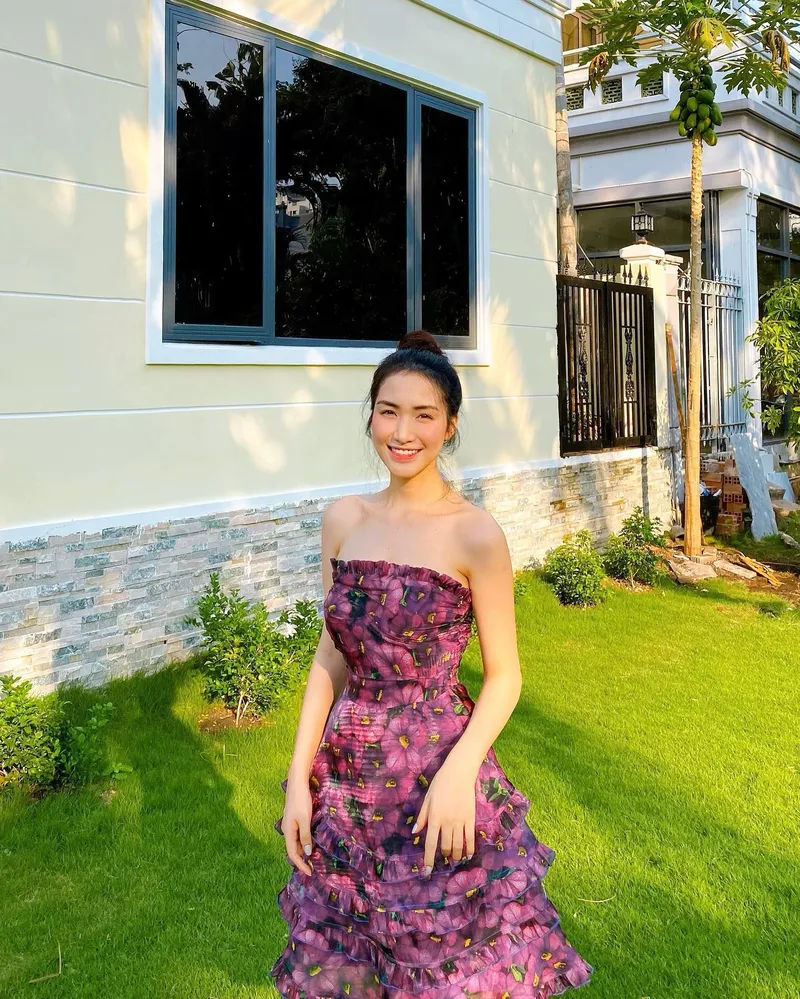 Hòa Minzy cuốn hút