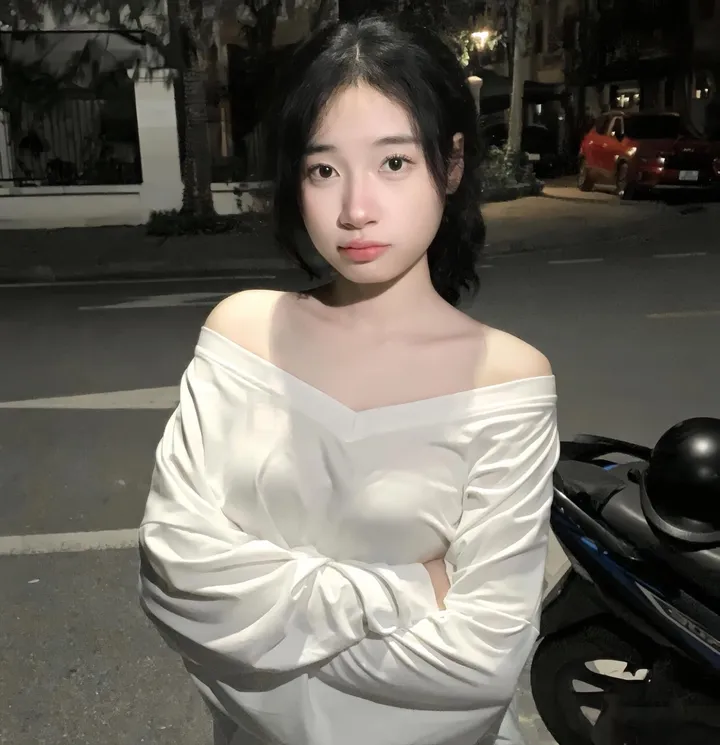 nữ sinh vú khủng dâm dục