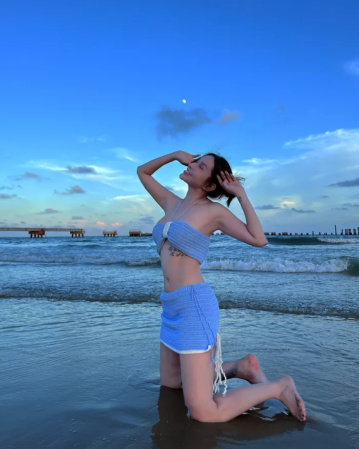 khả như nude vú căng