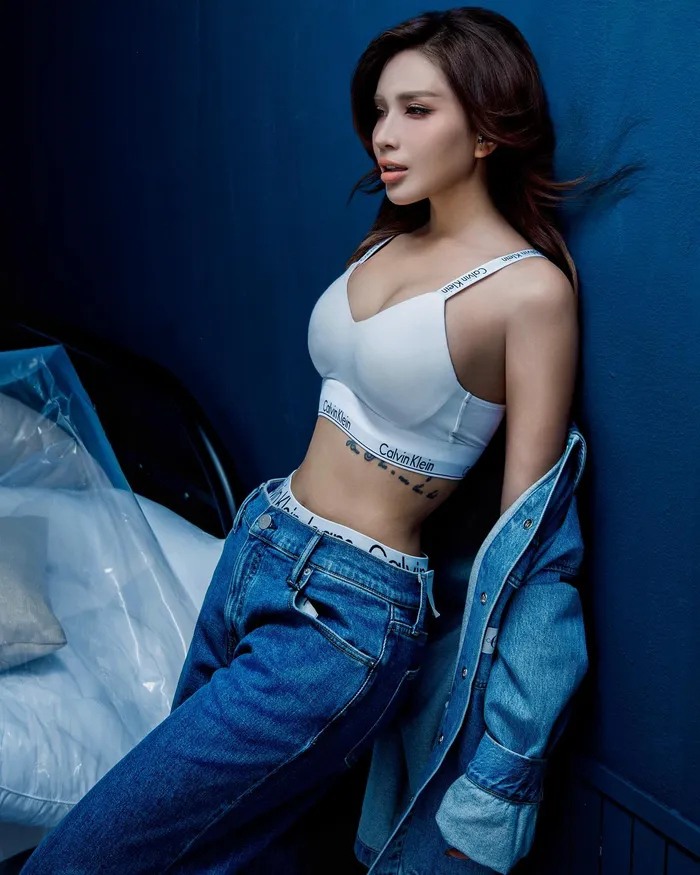 khả như nude rạo rực