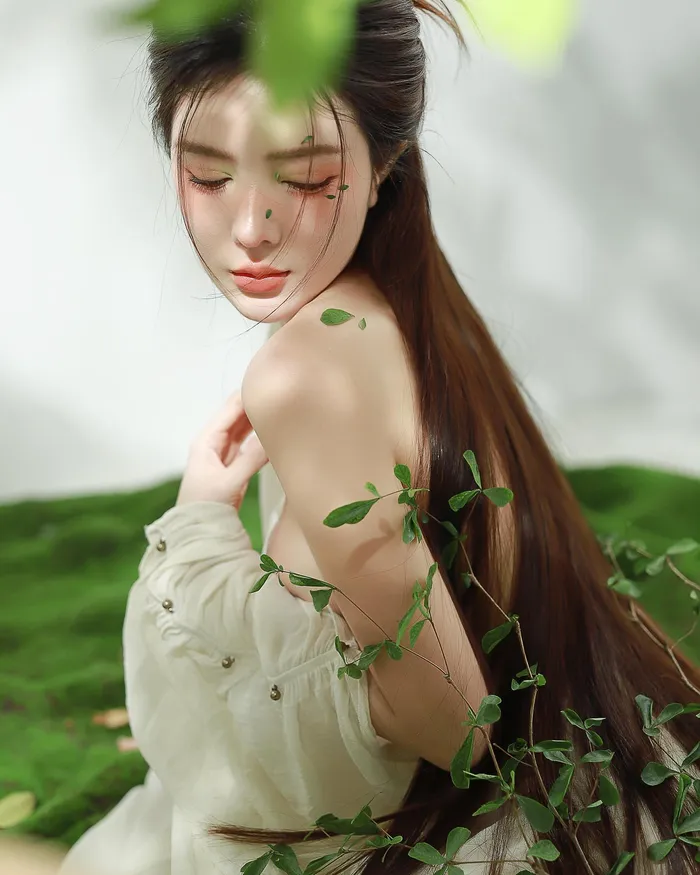 lilly luta nude quyến rũ