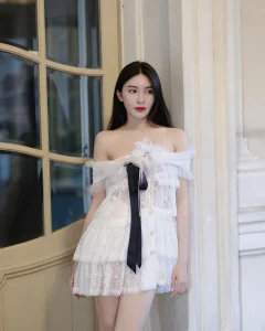 Top 119+ ảnh hot girl Linh Trương IG cực xinh hút triệu like - Hình 34