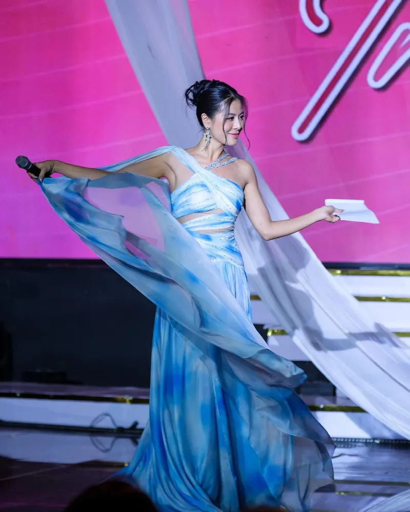 Nam Thư sexy khiêu dâm