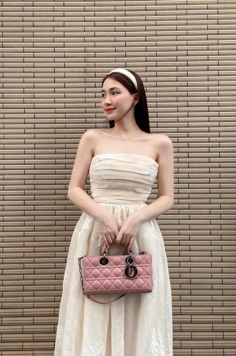 Ảnh sexy Hòa Minzy