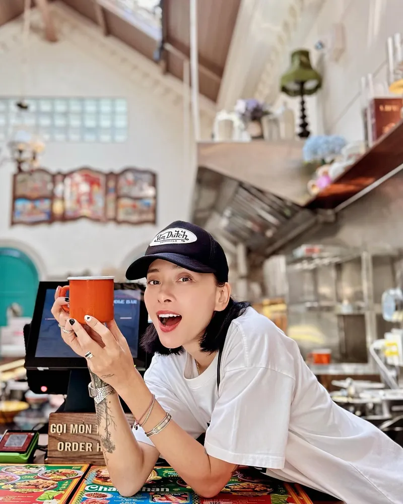 Ngô Thanh Vân sexy đầy cuốn hút trong bộ ảnh mới nhất