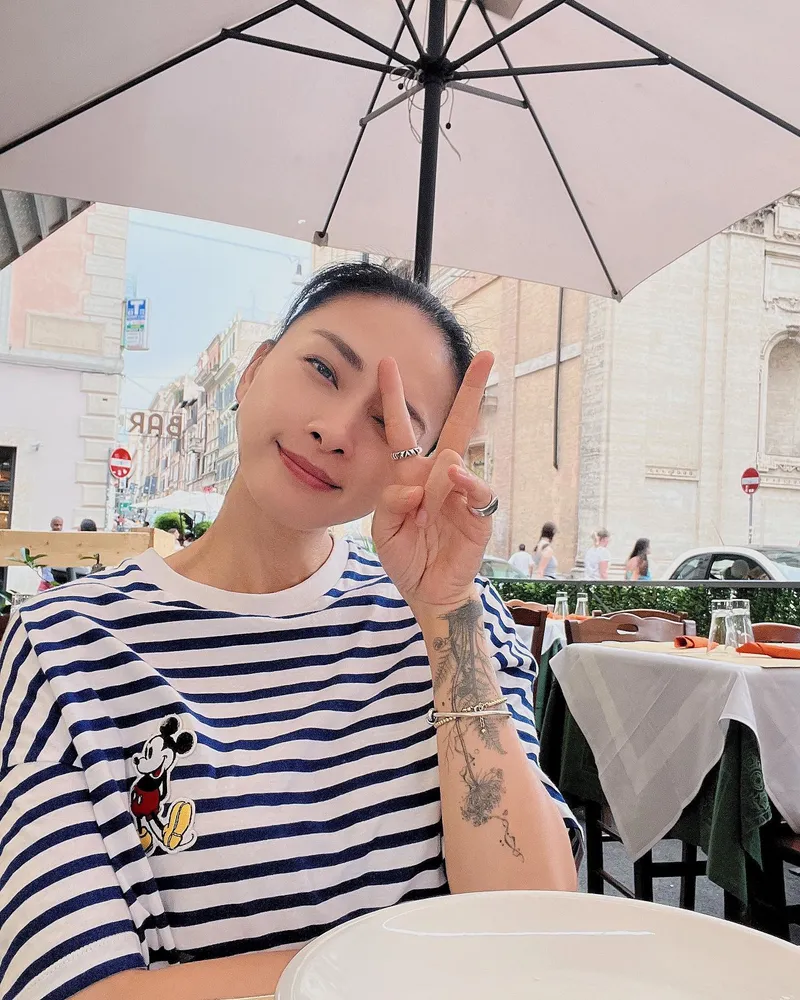 Từng bức ảnh Ngô Thanh Vân đều toát lên nét quyến rũ khó cưỡng