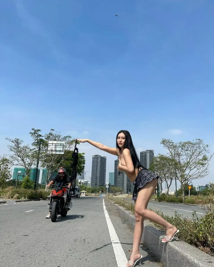 Ảnh Pong Kyubi sexy khỏa thân gạ địt con dâm