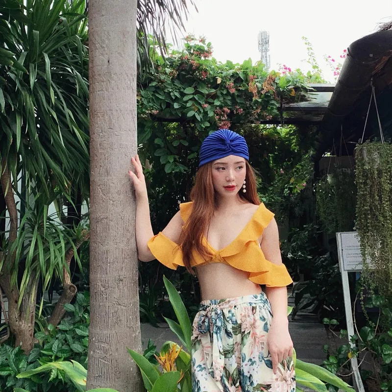 Quỳnh Kool mặc bikini đầy thu hút.