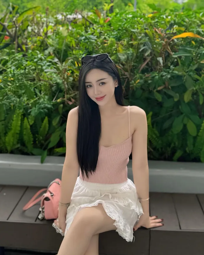 quỳnh kool bán nude