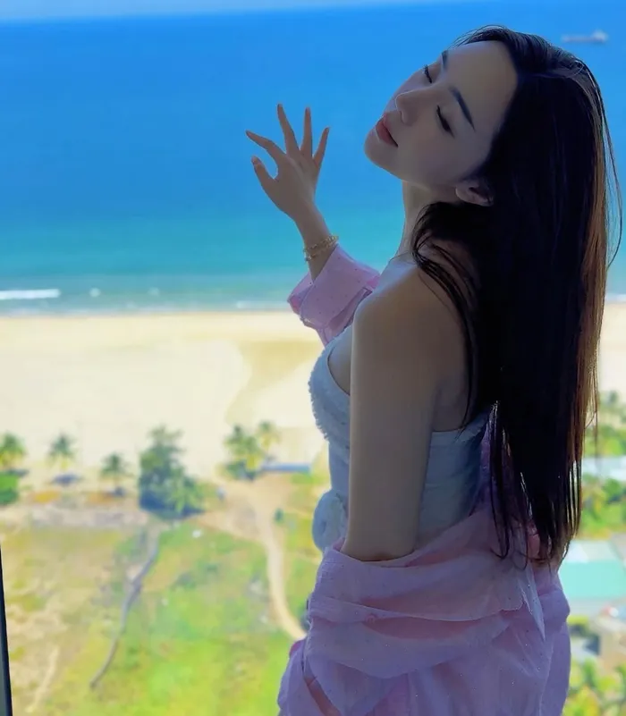 quỳnh kool nude dâm đãng