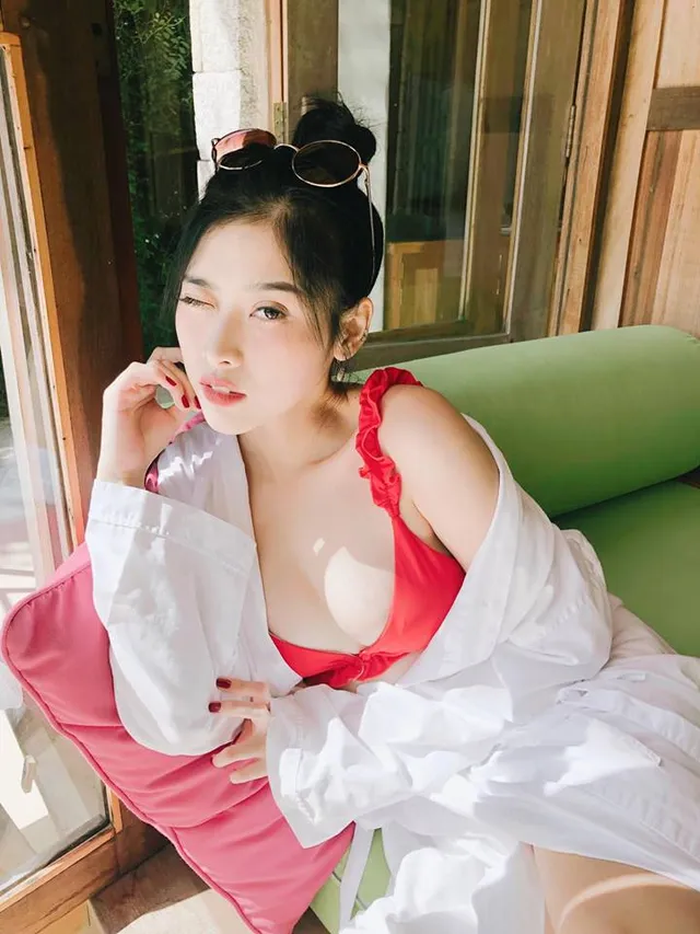 Hình ảnh Thái Ngọc San nude với phong cách đầy nóng bỏng và cá tính