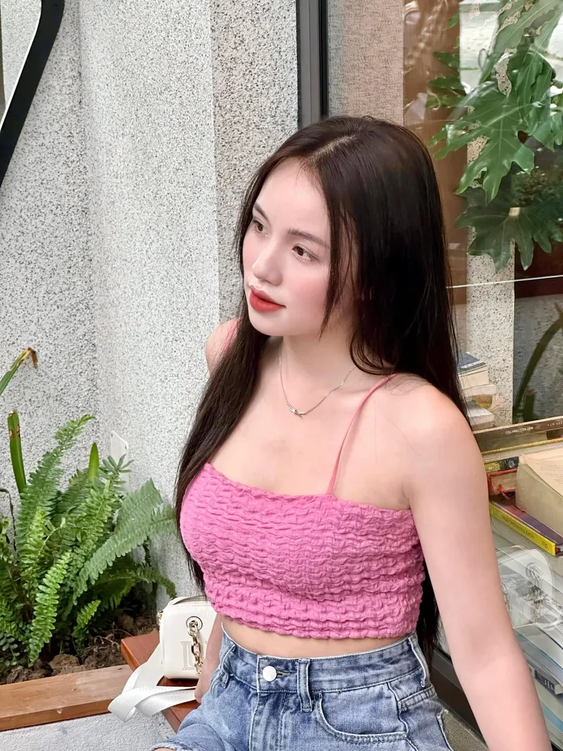 lộ ảnh nóng Thị Nhung gãy TV