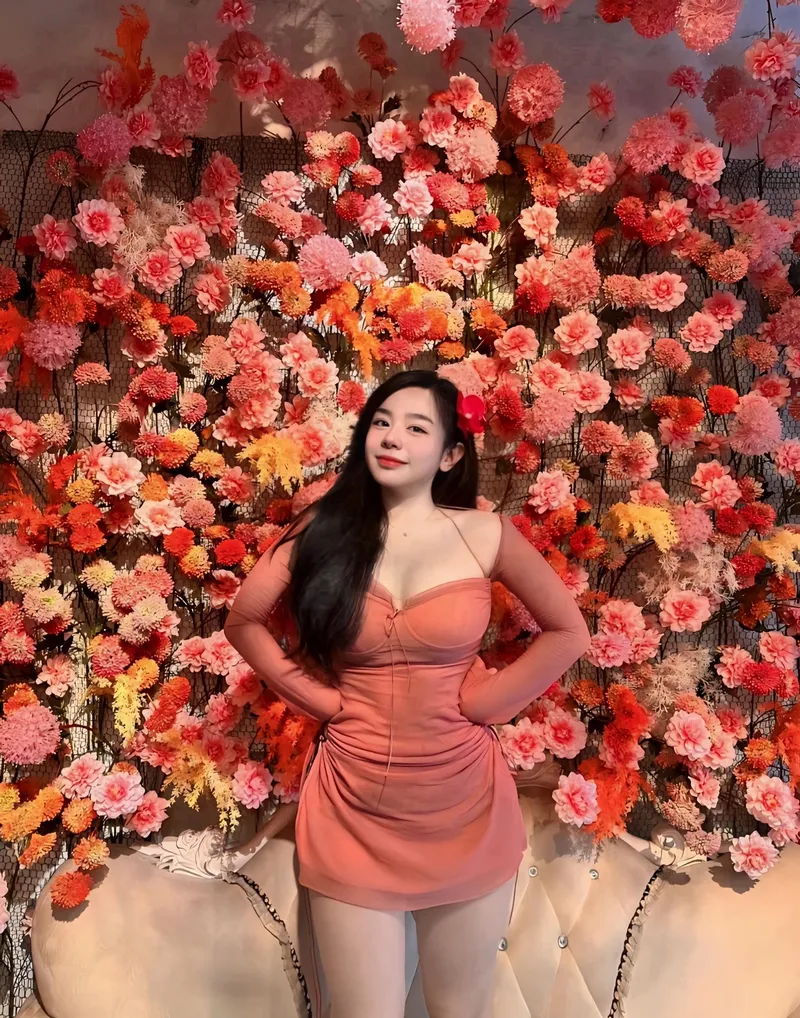 Vẻ đẹp nổi bật của Trần Minh Thiên Di trong phong cách quyến rũ