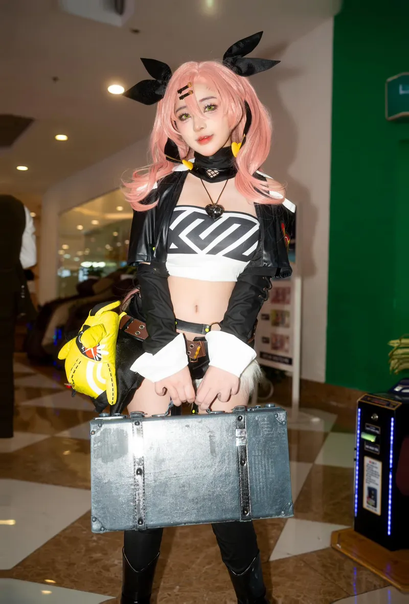 Yuu Meilyn cosplay nổi bật